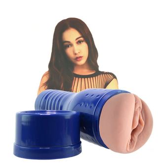 Ginebra Bellucci Masturbator Fleshlight